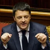 Thủ tướng Italy vượt qua bỏ phiếu tín nhiệm về ngân sách 2015