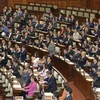 Thượng viện Nhật Bản nhất trí lùi thời hạn tăng thuế tiêu dùng