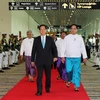 Quang cảnh lễ đón Thủ tướng Nguyễn Tấn Dũng tại sân bay Nay Pyi Taw. (Ảnh: Đức Tám/TTXVN)