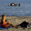 Đảo Kos chật cứng, Hy Lạp dùng phà biển để tiếp nhận người di cư