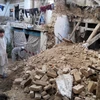 Nhà cửa bị phá hủy trong trận động đất ở Kohat, tây bắc Pakistan ngày 26/10. (Ảnh: THX/TTXVN)