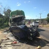 Hai xe ôtô tải tông trực diện nhau khiến 4 người thương vong
