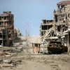 Các tòa nhà bị tàn phá do chiến đấu tại Sirte, Libya. (Nguồn: AP)