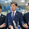 Trưởng đoàn đàm phán Hàn Quốc, Thứ trưởng Bộ Thống nhất Hwang Boo-gi phát biểu trước các phương tiện truyền thông tại Seoul, ngày 11/12, trước khi đến Kaesong. (Nguồn: Yonhap/AFP)