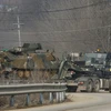 Xe quân sự Hàn Quốc được triển khai tại khu vực thị trấn Yeoncheon, Hàn Quốc ngày 4/3 vừa qua, trước thềm cuộc tập trận Giải pháp Then chốt. (Ảnh: Yonhap/TTXVN)