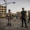 Cảnh sát Ai Cập phong tỏa hiện trường một vụ đánh bom ở quận Shubra, phía Bắc thủ đô Cairo. (Ảnh: AFP/TTXVN)
