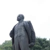 Tượng đài Vladimir Ilyich Lenin ở Vườn hoa Chi Lăng, Hà Nội. (Ảnh: An Đăng/TTXVN)