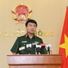 Thượng tướng Võ Văn Tuấn, Phó Tổng Tham mưu trưởng Quân đội nhân dân Việt Nam chủ trì buổi họp báo. (Ảnh: TTXVN)