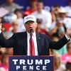 Ông Donald Trump trong cuộc vận động tranh cử tại Lakeland, bang Florida ngày 12/10 vừa qua. (Ảnh: AFP/TTXVN)