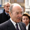 Cựu Tổng thống Hy Lạp Costis Stephanopoulos (trước) tại thủ đô Brussels, Bỉ ngày 2/2/2005. (Ảnh: AFP/TTXVN)
