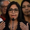 Ngoại trưởng Venezuela Delcy Rodriguez trong cuộc họp báo sau phiên họp với các thành viên Ủy ban tìm kiếm sự thật và pháp lý tại Caracas ngày 2/12 vừa qua. (Ảnh: AFP/TTXVN)