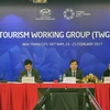 Đoàn chủ tịch của cuộc họp Nhóm công tác về du lịch lần thứ 50 trong khuôn khổ Hội nghị các Quan chức Cao cấp APEC lần thứ nhất (SOM 1) và các cuộc họp liên quan. (Ảnh: Nguyễn Khang/TTXVN)