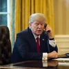 Tổng thống Mỹ Donald Trump điện đàm từ Washington, DC ngày 29/1 vừa qua. (Anh: EPA/TTXVN)