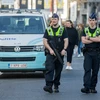Cảnh sát Bỉ được tăng cường tại tuyến phố thương mại chính Meir sau khi bắt giữ nghi phạm định lao xe vào đám đông ở thành phố cảng Antwerp ngày 23/3. (Ảnh: EPA/TTXVN)
