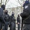 Cảnh sát phong tỏa bên ngoài một tòa nhà ở Berlin. (Ảnh: EPA/TTXVN)