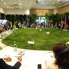 Các đại biểu thảo luận tại Hội nghị ở Bologna. (Ảnh: AFP/TTXVN)
