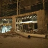 Một ngôi nhà bị phá hủy trong động đất ở tỉnh Tứ Xuyên tối 8/8. (Ảnh: THX/TTXVN)