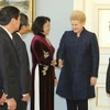Phó Chủ tịch nước Đặng Thị Ngọc Thịnh và Tổng thống Cộng hòa Litva Dalia Grybauskaite. (Ảnh: Doãn Tấn/TTXVN)