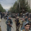 Cảnh sát điều tra tại hiện trường vụ đánh bom ở Kabul ngày 16/11 vừa qua. (Ảnh: AFP/TTXVN)
