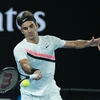 Tay vợt Roger Federer trong trận đấu ở Melbourne, Australia ngày 28/1. (Ảnh: THX/TTXVN)