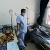 Bệnh nhân nhiễm bệnh tả điều trị tại bệnh viện ở Sanaa. (Ảnh: EPATTXVN)