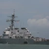 Tàu khu trục USS John S. McCain. (Ảnh: EPA/TTXVN)