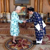 Đại sứ Việt Nam tại Anh trình quốc thư lên Nữ hoàng Elizabeth II. (Nguồn: Lễ tân Hoàng gia Anh)