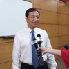 Ông Lê Hoài Nam, Phó Giám đốc Sở Giáo dục và Đào tạo Thành phố Hồ Chí Minh thông tin với báo chí về công tác tổ chức kỳ thi. (Ảnh: Thu Hoài/TTXVN)