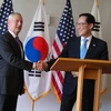 Bộ trưởng Song Young-moo và người đồng cấp Mỹ Jim Mattis. (Nguồn: AFP)