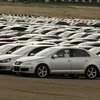 Ôtô của Tập đoàn Volkswagen và Audi tại một bãi đỗ xe ở Michigan của Mỹ. (Ảnh: AFP/TTXVN)