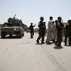 Lực lượng an ninh Afghanistan điều tra tại hiện trường một vụ tấn công. (Ảnh: THX/TTXVN)
