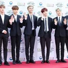 Các thành viên nhóm nhạc BTS tại thủ đô Seoul, Hàn Quốc ngày 24/10 vừa qua. (Ảnh: Yonhap/TTXVN)