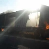 Hiện trường vụ tai nạn giao thông trên quốc lộ 1, tỉnh Limpopo, Nam Phi ngày 25/11. (Ảnh: EWN/TTXVN)