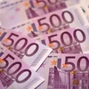 Đồng tiền mệnh giá 500 euro. (Ảnh: AFP/TTXVN)