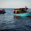 Người di cư được giải cứu trên Địa Trung Hải. (Ảnh: AFP/TTXVN)