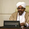 Ông Omar al-Bashir lúc là Tổng thống Sudan tại lễ tuyên thệ nhậm chức của nội các mới ở thủ đô Khartoum ngày 14/3 vừa qua. (Ảnh: AFP/TTXVN)