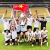 Niềm vui khi vô địch của các cầu thủ FC SAPA PRAHA. (Ảnh: Hồng Kỳ-Công Thuận/Vietnam+) 