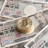 Đồng yen Nhật và tiền bitcoin. (Nguồn: dcebrief)