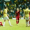 Tiền vệ Hồng Duy (số 7) phản đối cầu thủ Thái Lan phạm lỗi thô bạo với Công Phượng tại Giải King’s Cup 2019. (Ảnh: Nguyễn Minh Tiến/TTXVN)