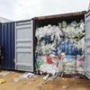 Một container chứa rác thải nhựa tại cảng Batu Ampar ở Batam của Indonesia, ngày 15/6 vừa qua. (Ảnh: AFP/TTXVN)