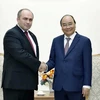 Thủ tướng Nguyễn Xuân Phúc tiếp Phó Thủ tướng Cộng hòa Belarus Igor Lyashenko. (Ảnh: Thống Nhất/TTXVN)