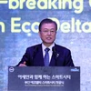 Tổng thống Hàn Quốc Moon Jae-in phát biểu tại lễ động thổ thành phố thông minh Busan Eco-Delta. (Ảnh: Thống Nhất/TTXVN)
