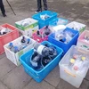Cảnh sát thu giữ các chai hóa chất được tìm thấy gần hồ chứa Shing Mun có thể đã bị đánh cắp từ trường đại học. (Nguồn: thestandard)