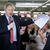 Thủ tướng Anh Boris Johnson phát biểu trong chiến dịch vận động tranh cử của Đảng Bảo thủ tại Matlock, miền Trung Anh ngày 5/12. (Ảnh: AFP/TTXVN)