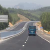 Tuyến đường cao tốc Bắc Giang-Lạng Sơn, đoạn tuyến Bắc Giang - Chi Lăng mới được hoàn thành. (Ảnh: Minh Quyết/TTXVN)