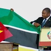 Tổng thống Mozambique Filipe Nyusi thực hiện nghi lễ nhậm chức ngày 15/1 vừa qua. (Ảnh: TTXVN phát)