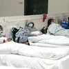 Bệnh nhân nhiễm virus 2019-nCoV được điều trị tại một bệnh viện dã chiến ở Vũ Hán, Trung Quốc ngày 5/2 vừa qua. (Ảnh: THX/TTXVN)