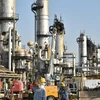 Nhà máy lọc dầu của Tập đoàn Dầu mỏ quốc gia Saudi Aramco của Saudi Arabia. (Ảnh: AFP/TTXVN)