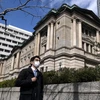 Trụ sở Ngân hàng trung ương Nhật Bản (BOJ) tại Tokyo, Nhật Bản ngày 16/3 vừa qua. (Ảnh: AFP/TTXVN)