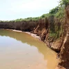 Thừa Thiên-Huế: Sạt lở sông Bồ - hậu quả từ tình trạng khai thác cát 